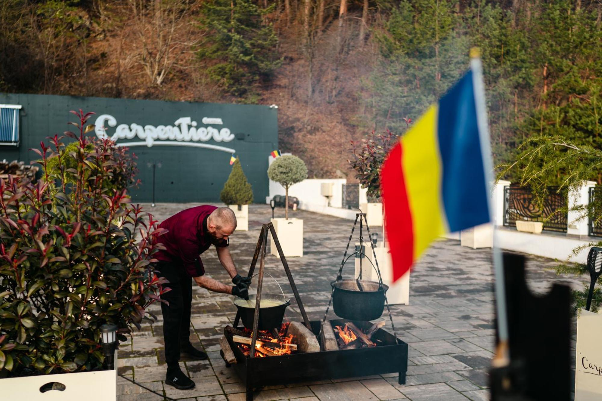 Carpentiere Arena Hotel Răşinari Eksteriør billede