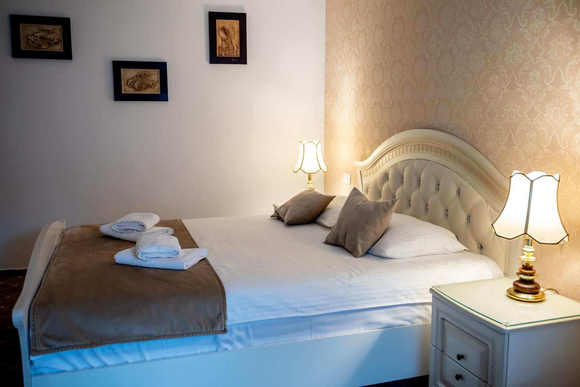 Carpentiere Arena Hotel Răşinari Eksteriør billede