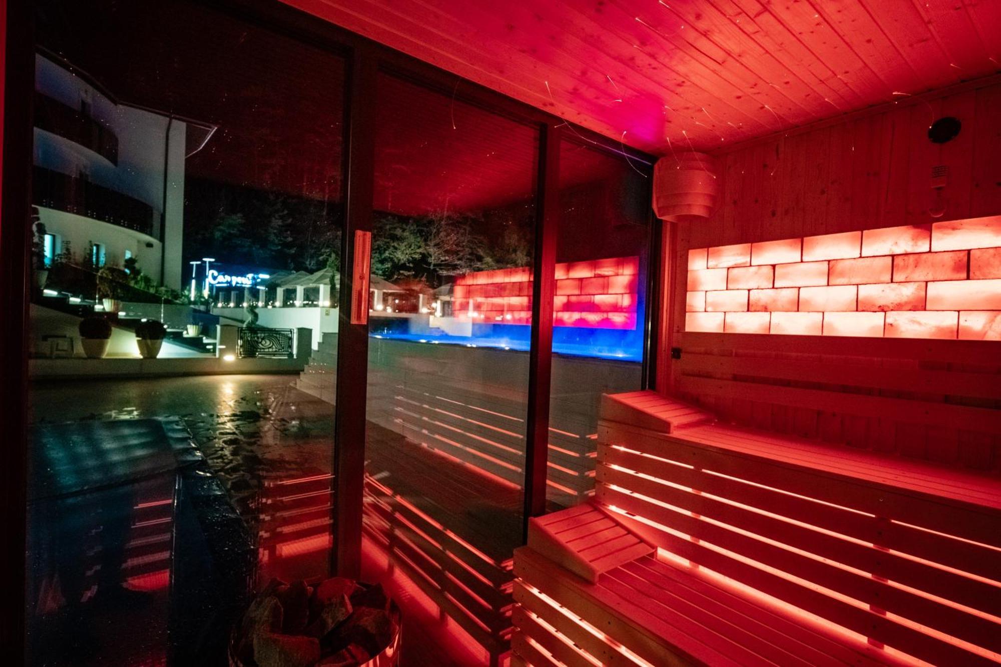 Carpentiere Arena Hotel Răşinari Eksteriør billede