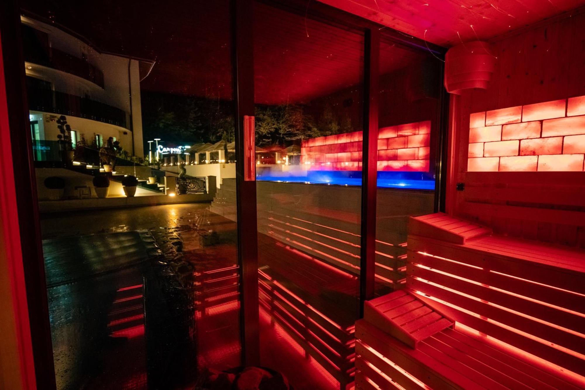 Carpentiere Arena Hotel Răşinari Eksteriør billede