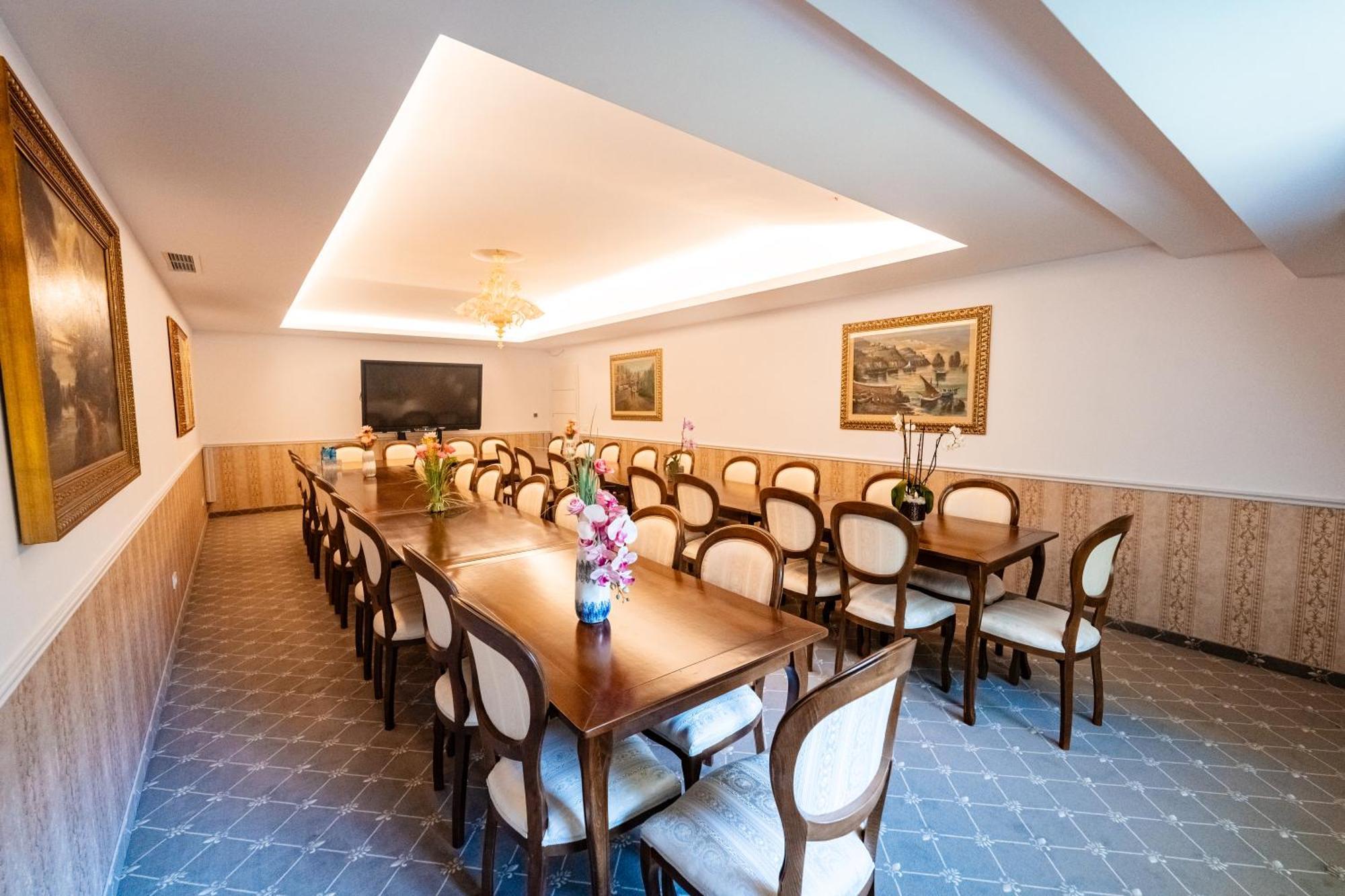 Carpentiere Arena Hotel Răşinari Eksteriør billede
