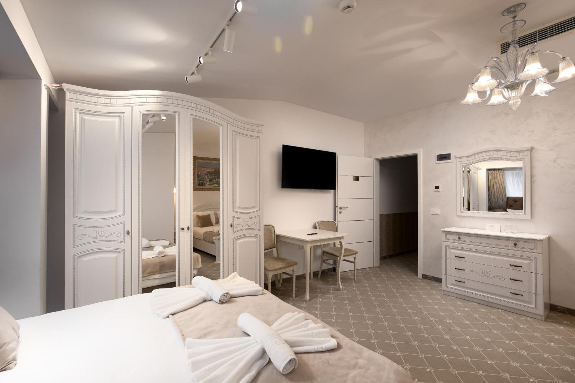 Carpentiere Arena Hotel Răşinari Eksteriør billede