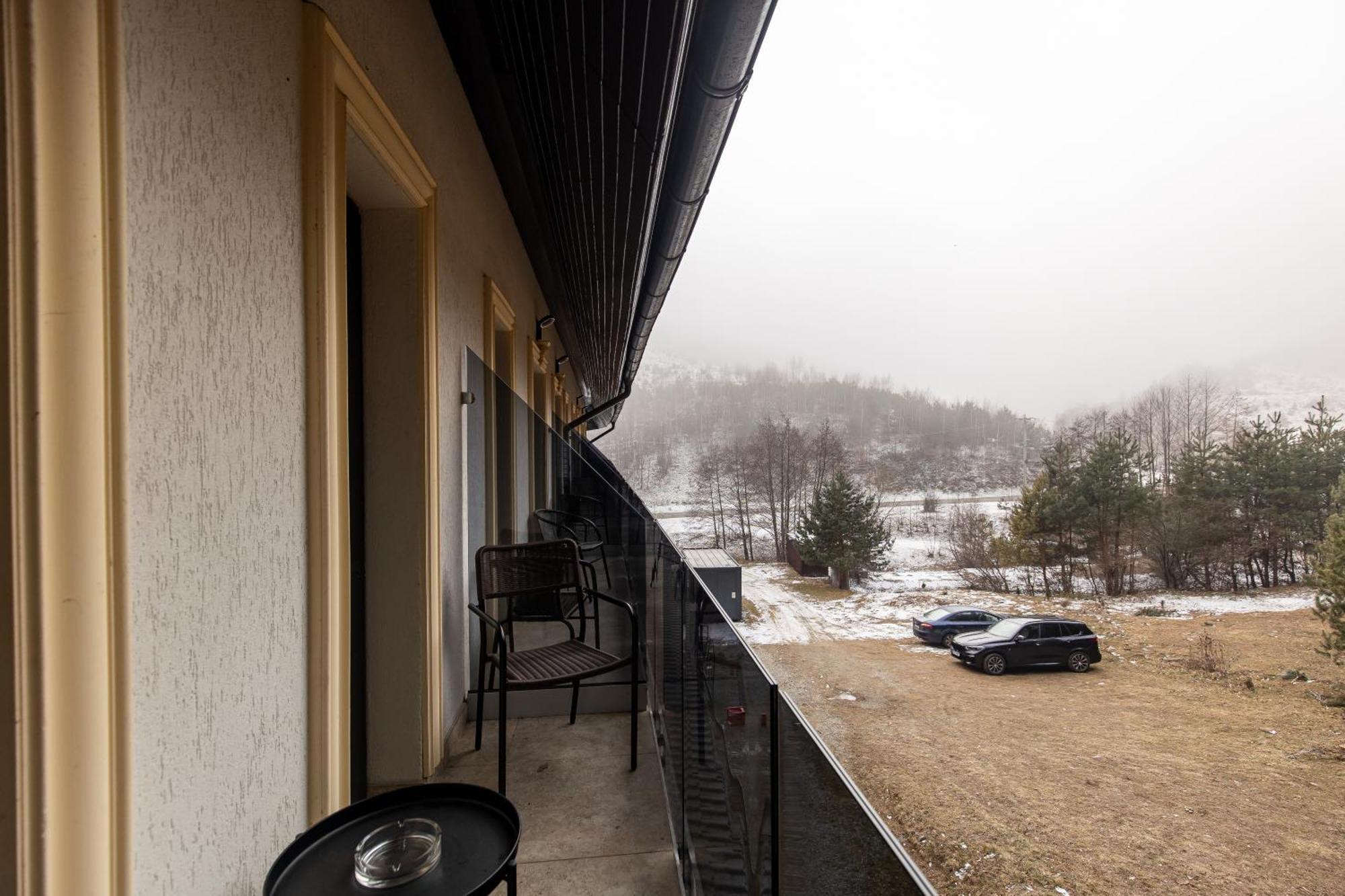 Carpentiere Arena Hotel Răşinari Eksteriør billede