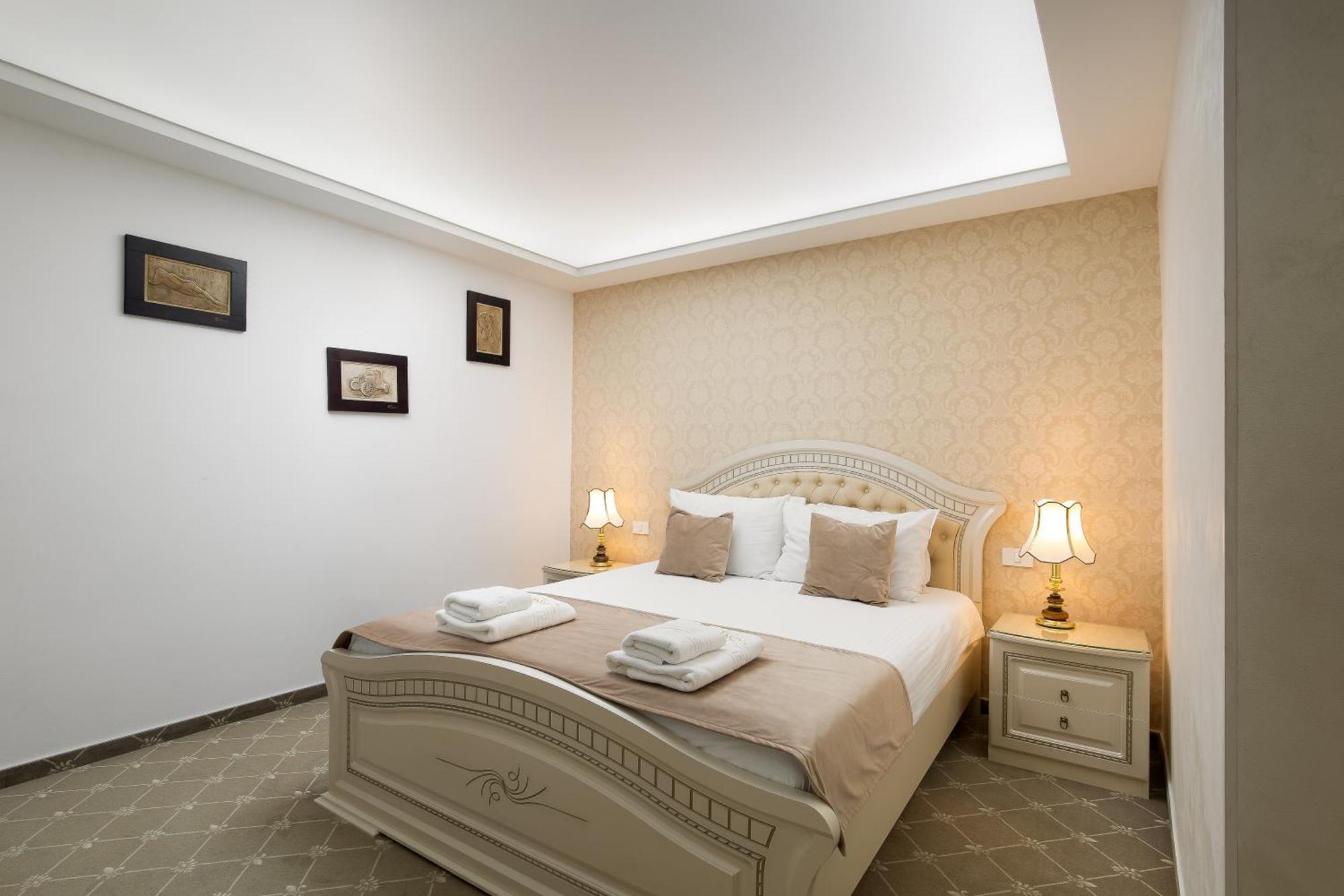 Carpentiere Arena Hotel Răşinari Eksteriør billede